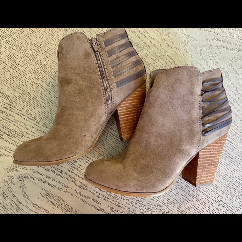 Carlos Santana Heeled Booties
